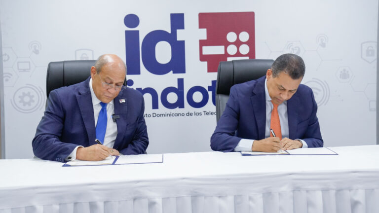 INDOTEL E INFOTEP Inician programa de alfabetización digital para 400 miembros de la PN en el Gran Santo Domingo y región Sur