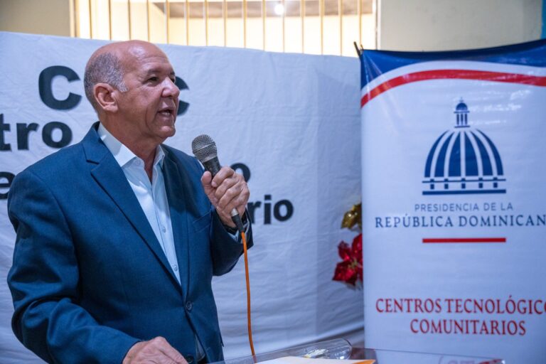 CTC entrega remozada Sala Digital en el CCR Rafey Mujeres