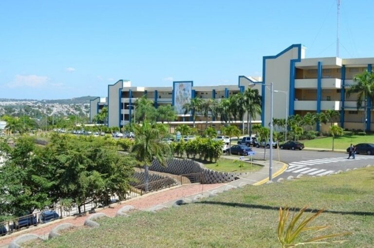 UASD Recinto Santiago encabeza  crecimiento de estudiantes de nuevo ingreso después de la sede central