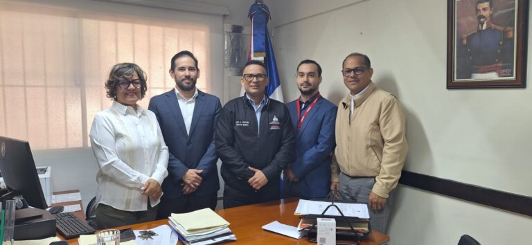 Participación Comunitaria e INDOTEL unen esfuerzos para promover la alfabetización básica digital