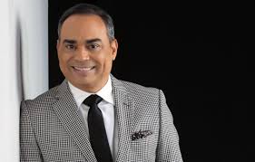 Gilberto Santa Rosa llevará su arte al escenario de los Premios Soberano 2025