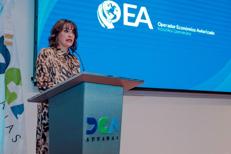 Aduanas certifica 15 empresas más como OEA para que eficienticen sus operaciones comerciales