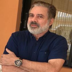 Gobierno entretiene población con banalidades