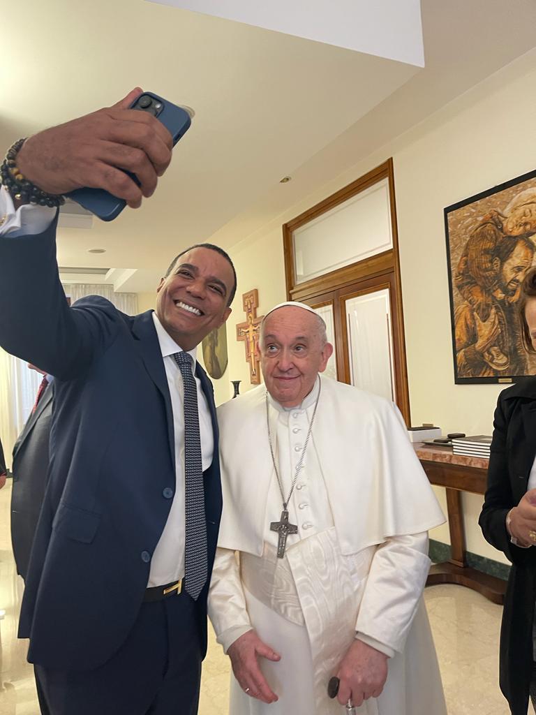 Adiós, su santidad, Papa Francisco